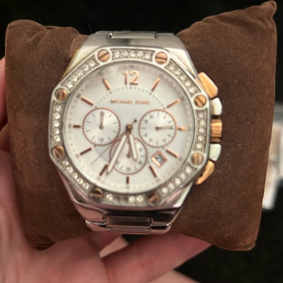 MICHAEL Michael Kors Accessories - Unique silver and rose gold Michael Kors watch